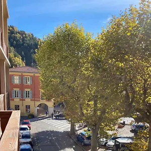Renove Au Coeur Du Village Appartement